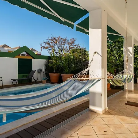 Villa In Elite Residential Area Of Faro