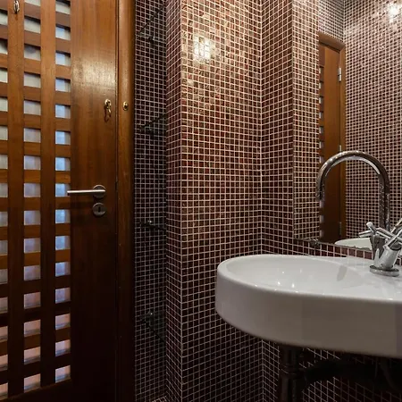 فيلة In Elite Residential Area Of
