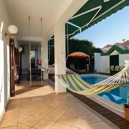 Βίλα In Elite Residential Area Of *