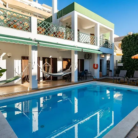 In Elite Residential Area Of Villa Faro